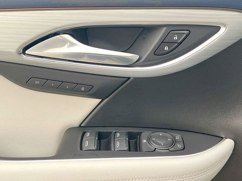 New 2026 Buick Envision Avenir image 13