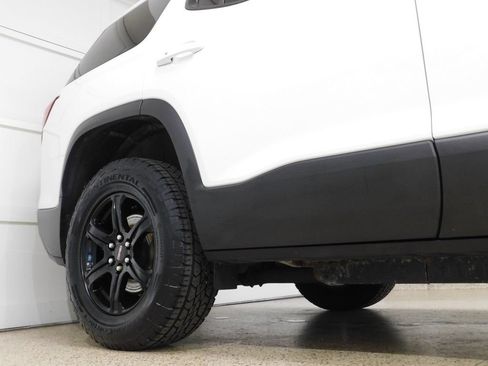 Used 2021 GMC Acadia AT4 AWD/4WD image 7