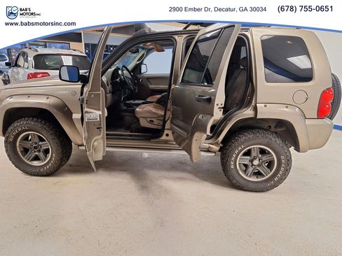 Used 2004 Jeep Liberty Renegade w/ Trailer Tow Group AWD/4WD image 15