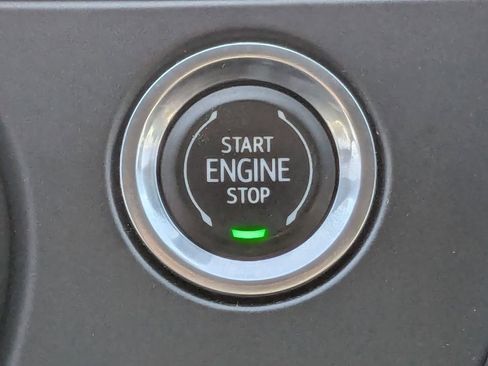 Used 2019 Chevrolet Blazer RS image 32