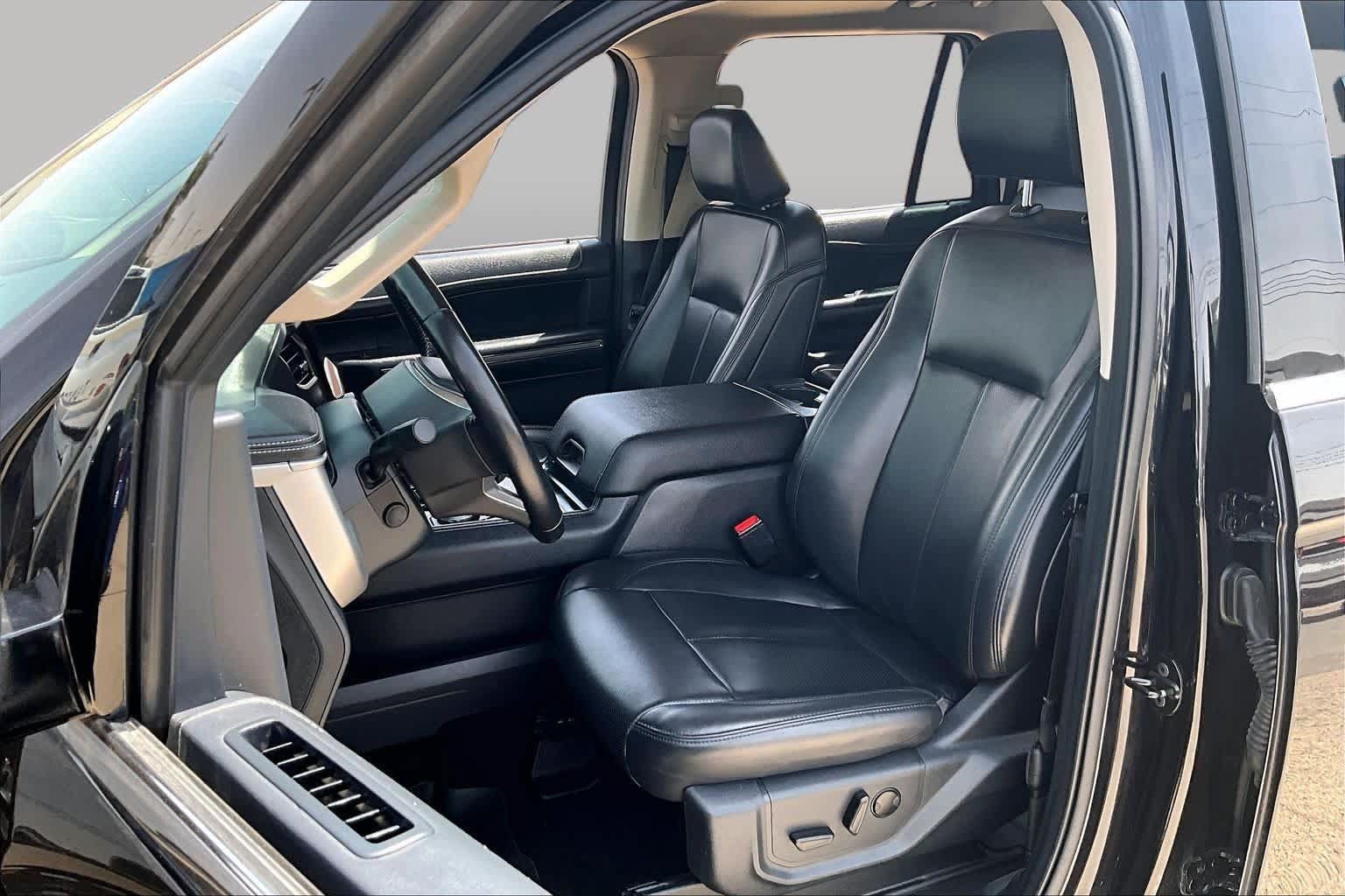 Used 2024 Ford Expedition Max XLT AWD/4WD image 8