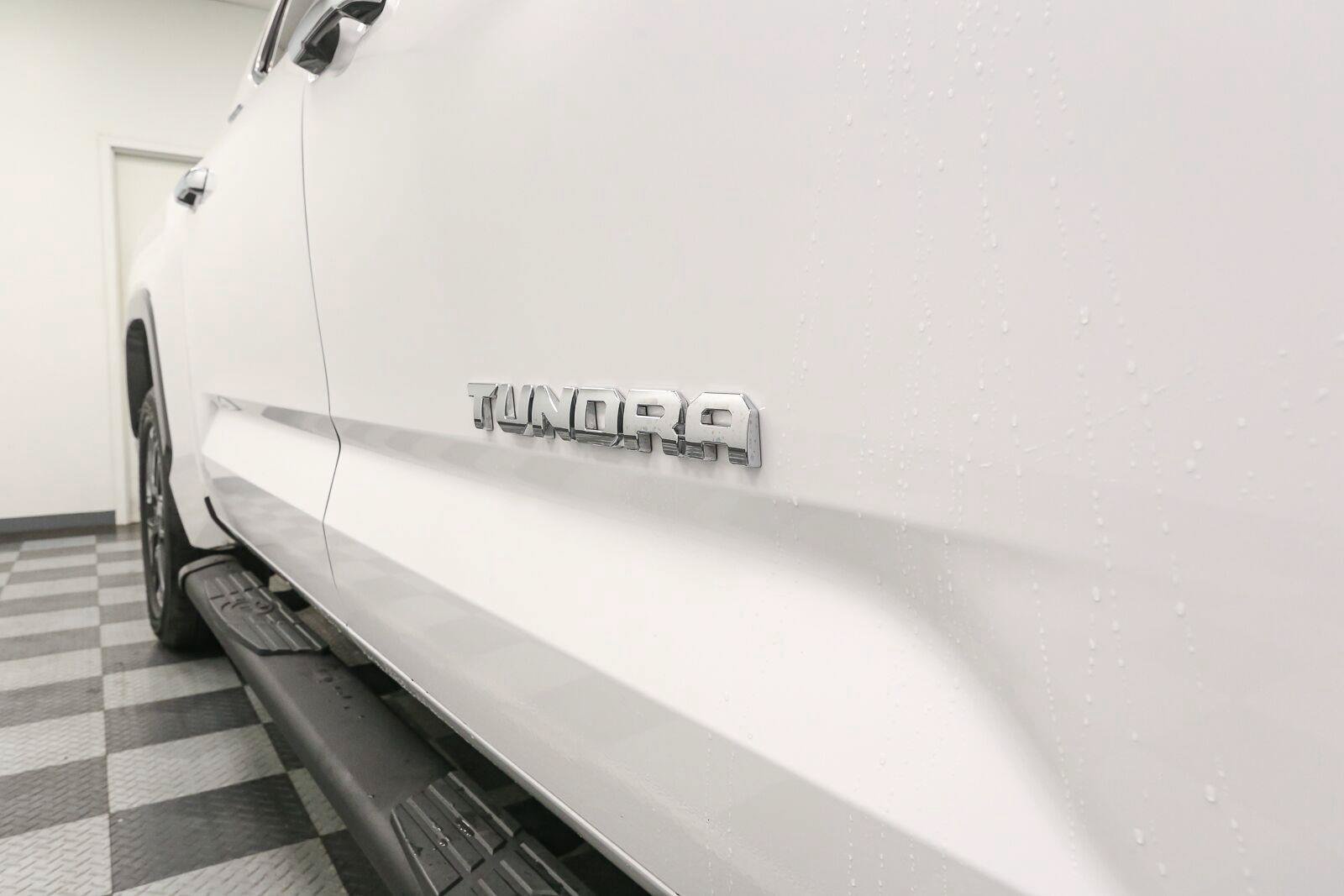 Used 2023 Toyota Tundra Limited w/ Power Package AWD/4WD image 8