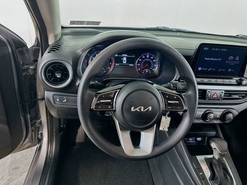 Used 2023 Kia Forte LXS w/ LXS Technology Package image 19