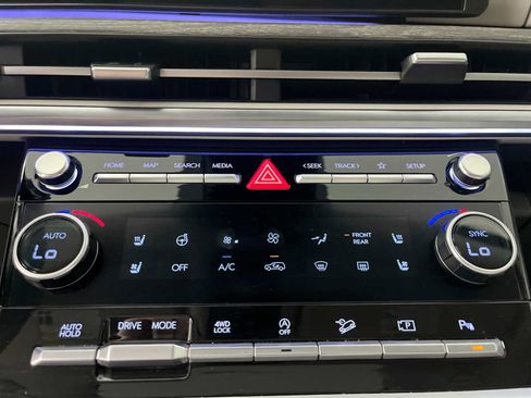 Used 2024 Hyundai Santa Fe Calligraphy AWD/4WD image 23