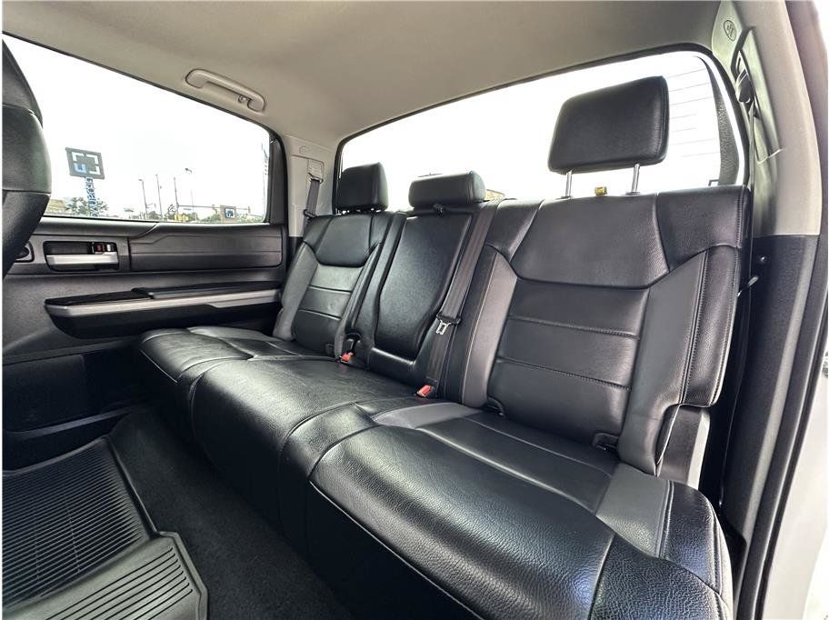 Used 2021 Toyota Tundra Limited w/ Limited Premium Package AWD/4WD image 16