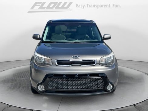Used 2020 Kia Soul EX image 2