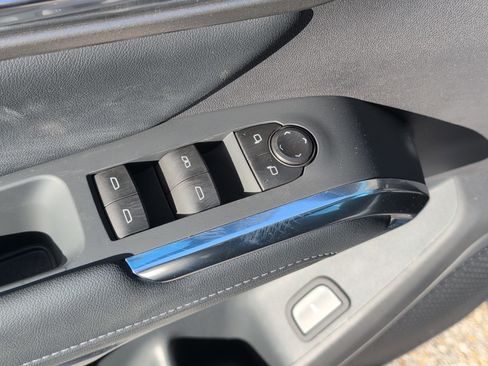 New 2026 Chevrolet Traverse LT w/ Sun and Wheel Package image 17