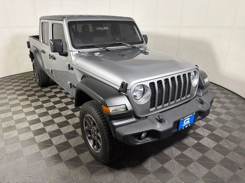 Used 2020 Jeep Gladiator Sport w/ Quick Order Package 24S AWD/4WD image 1