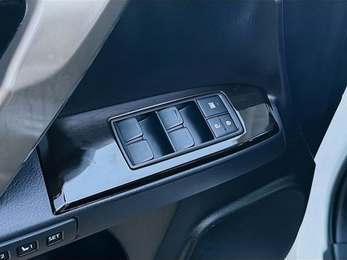 Used 2017 Lexus GX 460 image 21