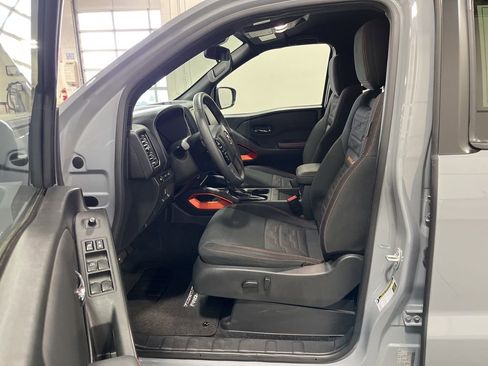 Used 2023 Nissan Frontier PRO-4X w/ Pro Convenience Package image 25