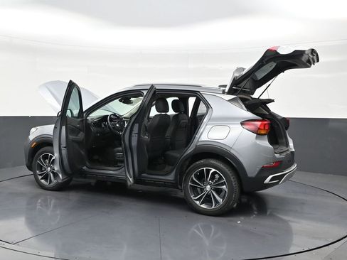 Used 2023 Buick Encore GX Select FWD image 31