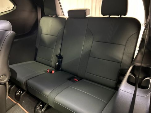 New 2026 GMC Acadia AT4 w/ Luxury Package AWD/4WD image 22
