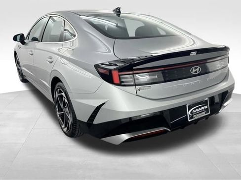 Certified 2026 Hyundai Sonata SEL FWD image 6