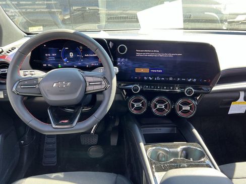 New 2025 Chevrolet Blazer EV RS AWD/4WD image 17