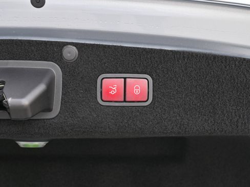 Used 2015 Mercedes-Benz S 550 Sedan image 37