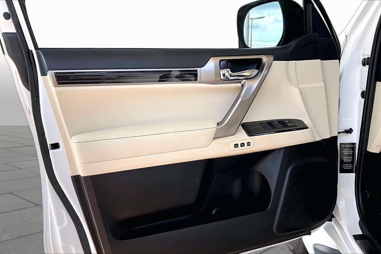 Used 2021 Lexus GX 460 Premium w/ Premium Package AWD/4WD image 19