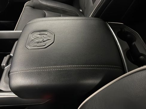 Used 2025 RAM 1500 Laramie w/ Sport Appearance Package AWD/4WD image 19