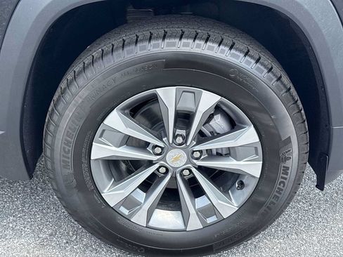 New 2026 Chevrolet Equinox LT AWD/4WD image 32