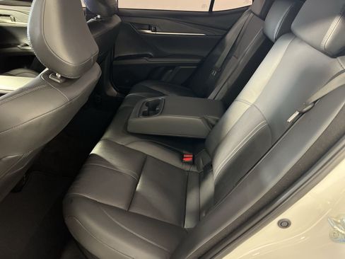 Used 2025 Toyota Camry XSE FWD image 26