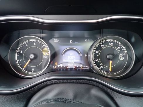 Used 2023 Jeep Cherokee Altitude Lux w/ Lux Elite Package image 15