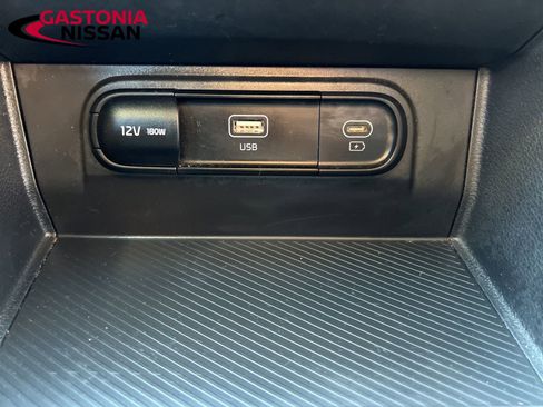 Used 2023 Kia Sportage LX image 41