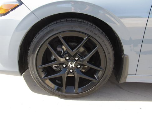 Certified 2023 Honda Civic Sport image 4