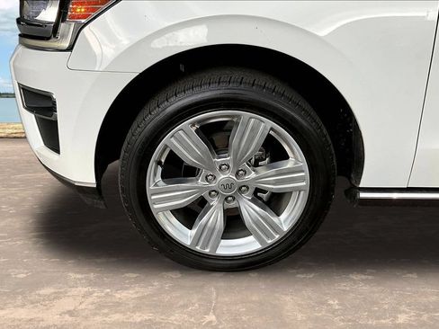 Used 2023 Ford Expedition King Ranch AWD/4WD image 36
