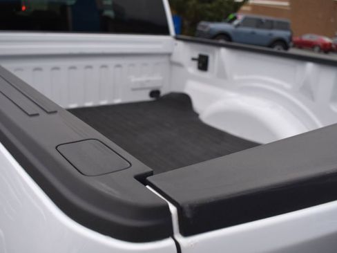 Used 2017 Ford F150 XLT w/ Equipment Group 301A Mid image 13