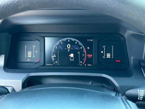Used 2024 Toyota Tacoma SR5 AWD/4WD image 24