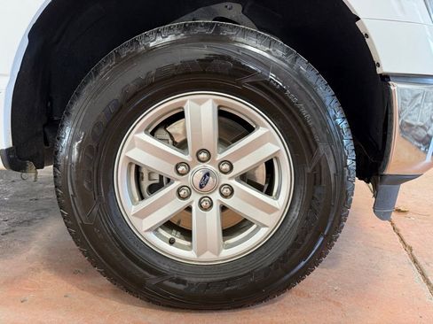 Used 2022 Ford F150 XLT w/ Trailer Tow Package image 10