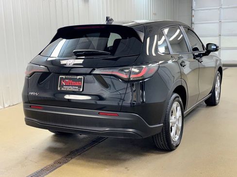 Used 2025 Honda HR-V LX image 5