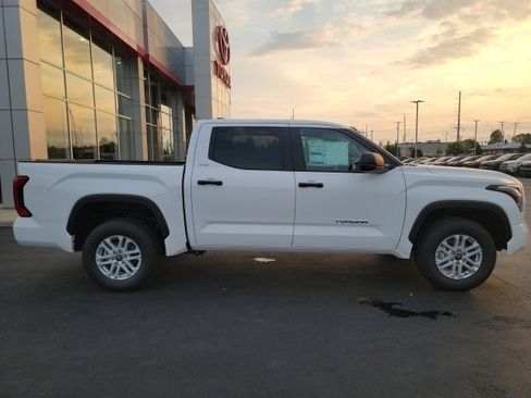 New 2025 Toyota Tundra SR5 image 8