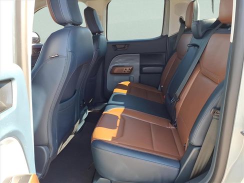 Used 2024 Ford Maverick Lariat image 16