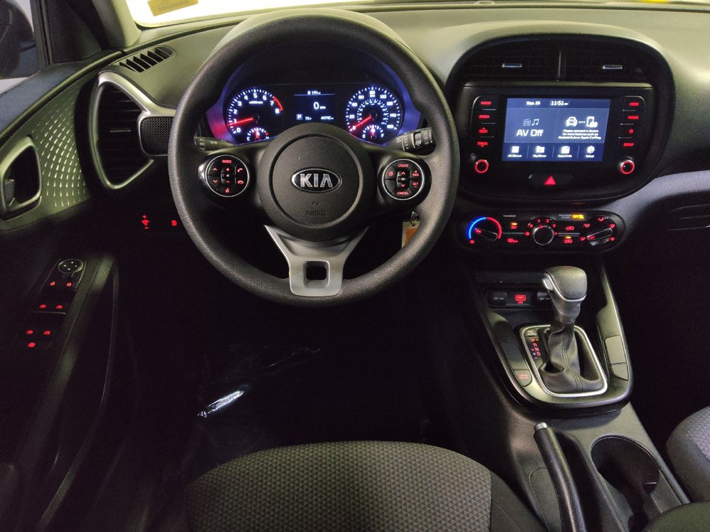 Used 2020 Kia Soul LX FWD image 22