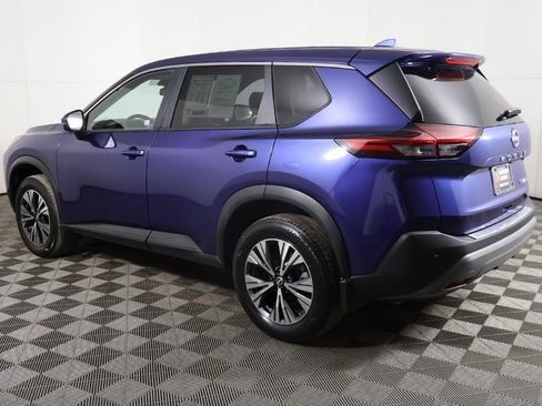 Used 2023 Nissan Rogue SV image 11