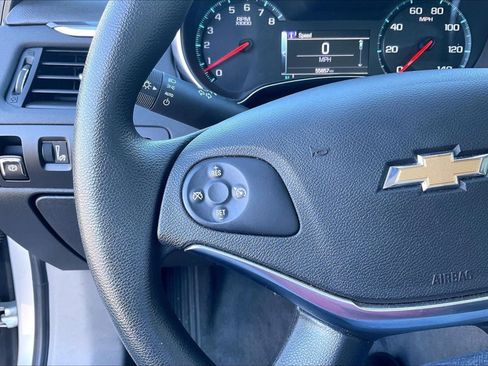Used 2018 Chevrolet Impala LS image 18