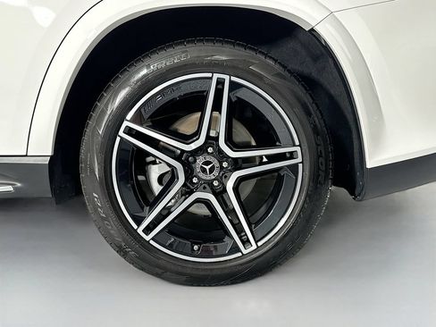 Used 2025 Mercedes-Benz GLS 450 4MATIC image 33