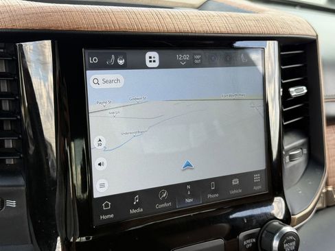 Used 2022 RAM 1500 Limited w/ Body Color Bumper Group image 22