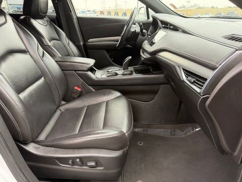 Used 2020 Cadillac XT4 Premium Luxury image 18