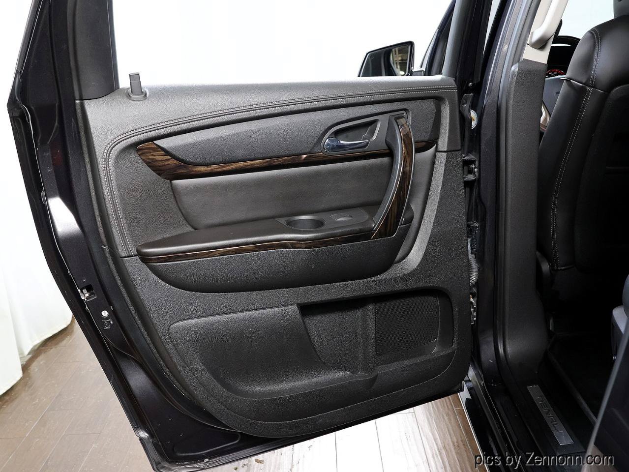 Used 2015 GMC Acadia Denali FWD image 28