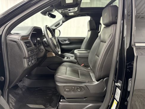 Used 2023 Chevrolet Tahoe High Country image 16