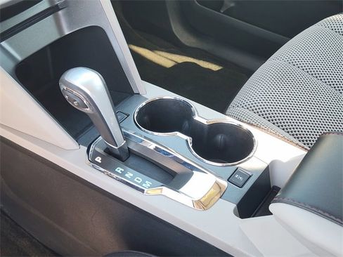 Used 2015 Chevrolet Equinox LT w/ Driver Convenience Package image 20