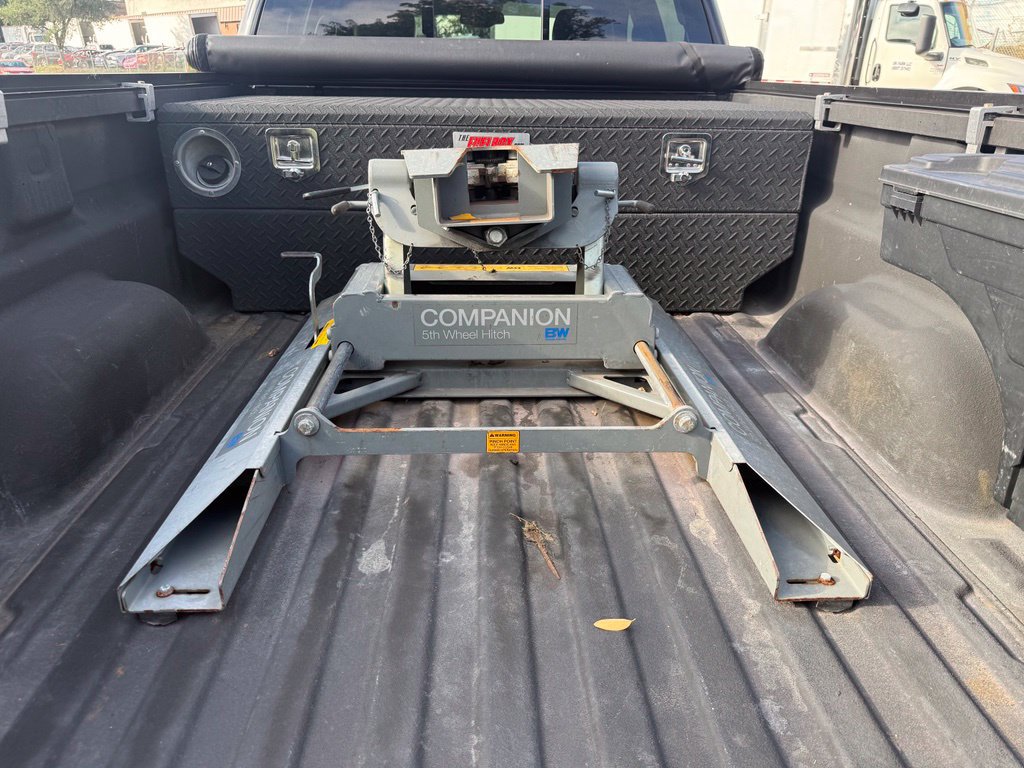 Used 2013 GMC Sierra 3500 SLT AWD/4WD image 23