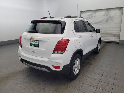 Used 2018 Chevrolet Trax LT w/ Driver Confidence Package FWD image 9