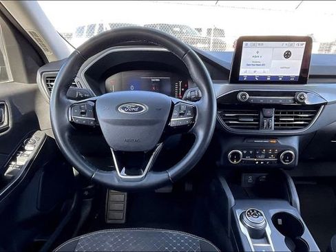 Used 2023 Ford Escape Active AWD/4WD image 5