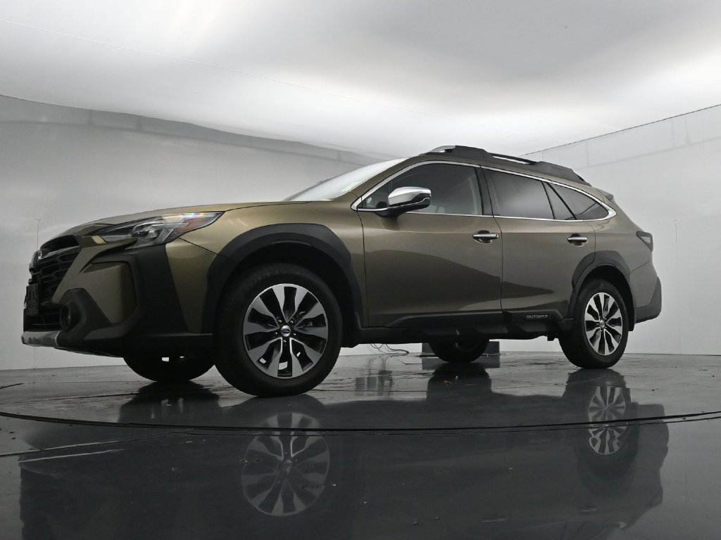 Used 2024 Subaru Outback Touring XT AWD/4WD image 20
