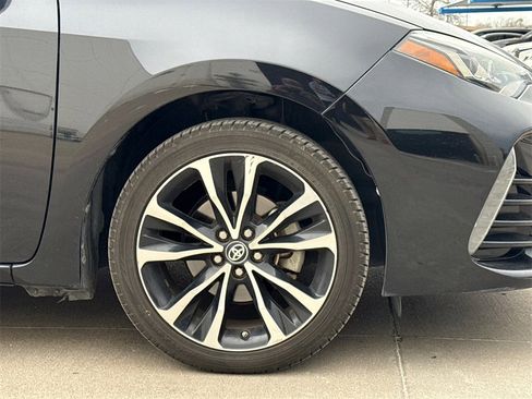Used 2018 Toyota Corolla SE image 6