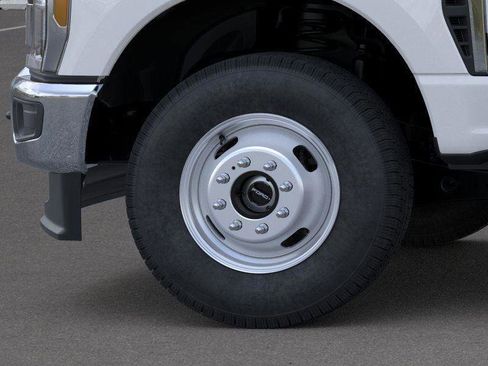 New 2026 Ford F350 XL w/ XL Chrome Package image 24