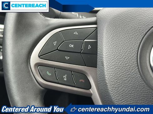 Used 2019 Jeep Cherokee Limited image 19
