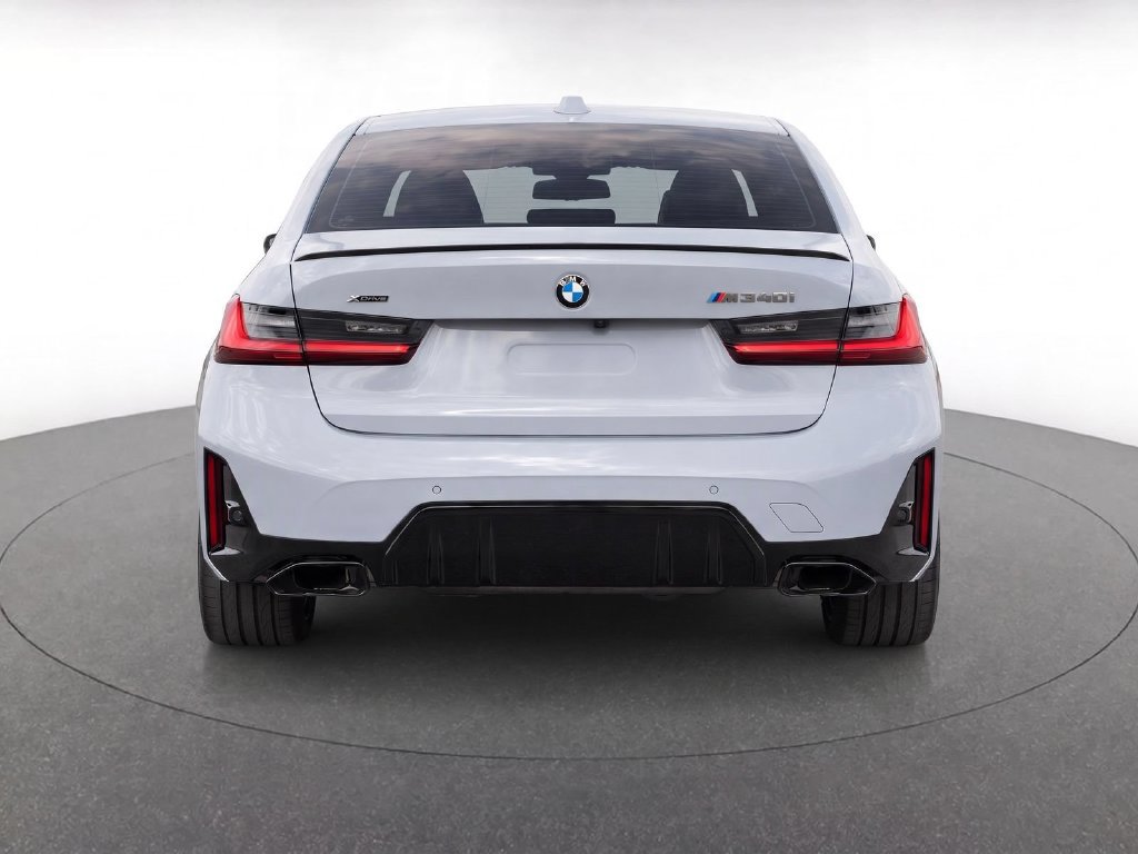 Used 2023 BMW M340i xDrive AWD/4WD image 5